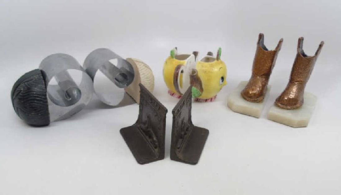 Lot of 4 Sets of Vintage Bookends (1 of 5)
