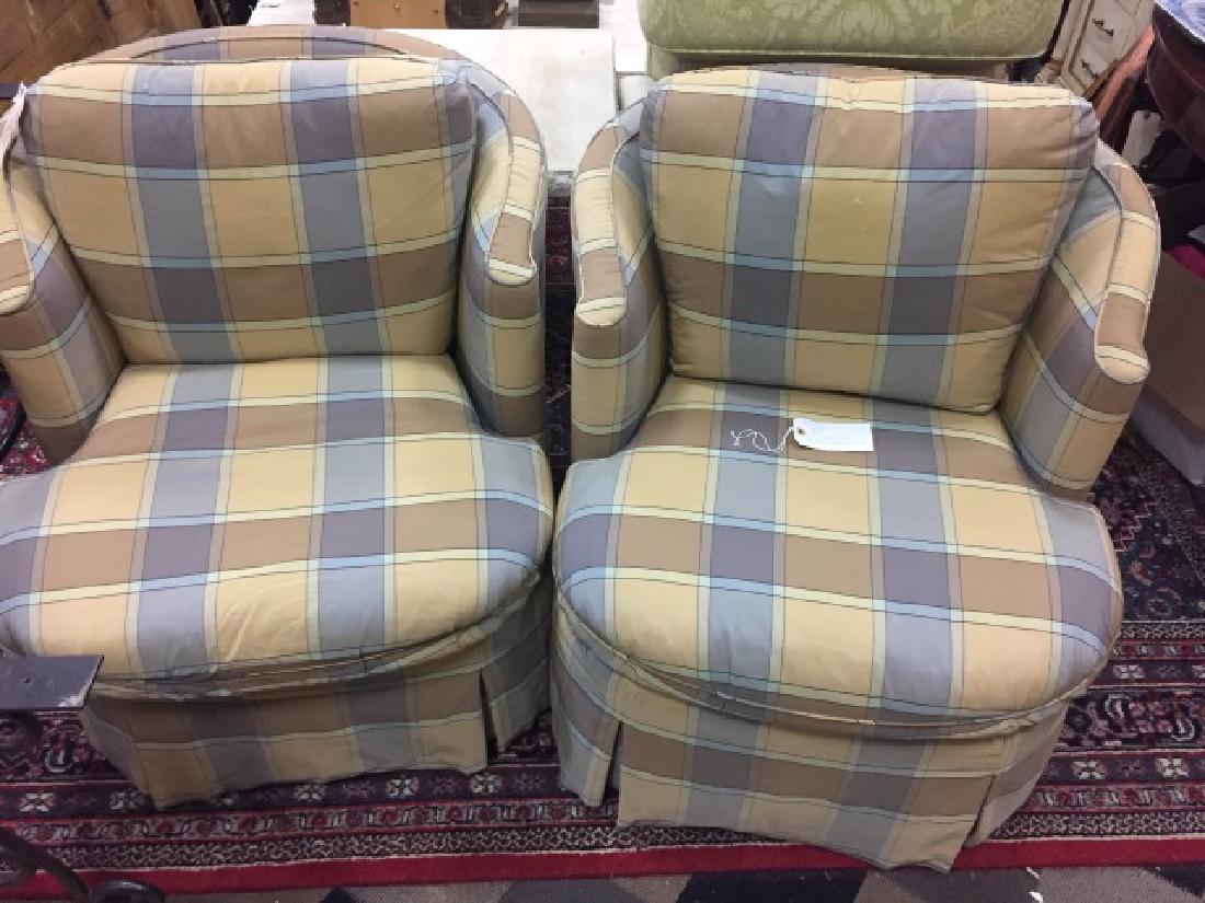 Pair of Henredon Swivel Plaid Club Chairs: Pair of Henredon Swivel Plaid Club Chairs, having a pleated skirt and duck down cushions. Measure 35 x 32 x 36 inches.