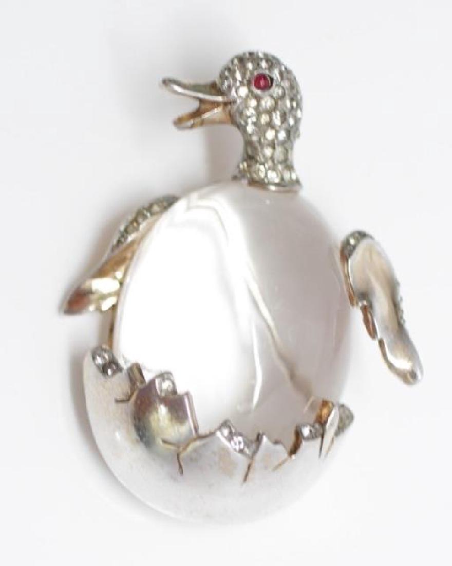 Vintage Trifari Alfred Philippe Jelly Belly Brooch (1 of 7)