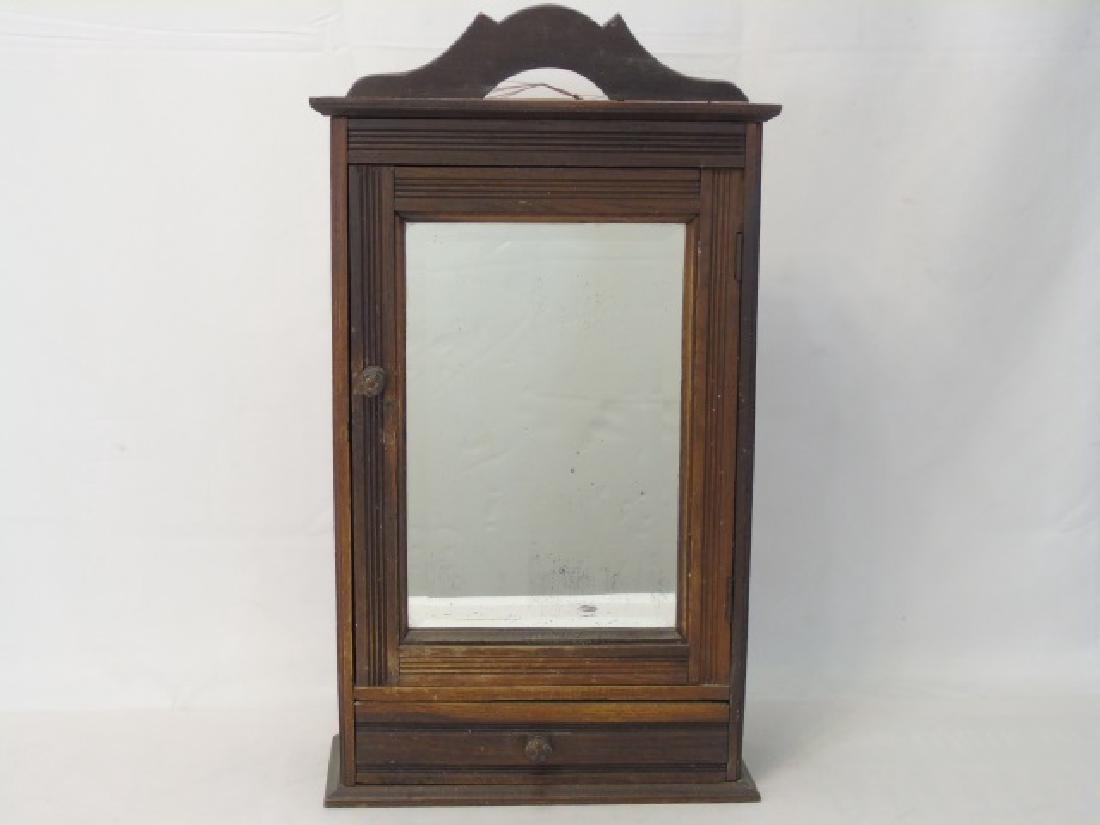 Victorian Mahogany Wall-Hanging Medicine Chest (1 of 4)
