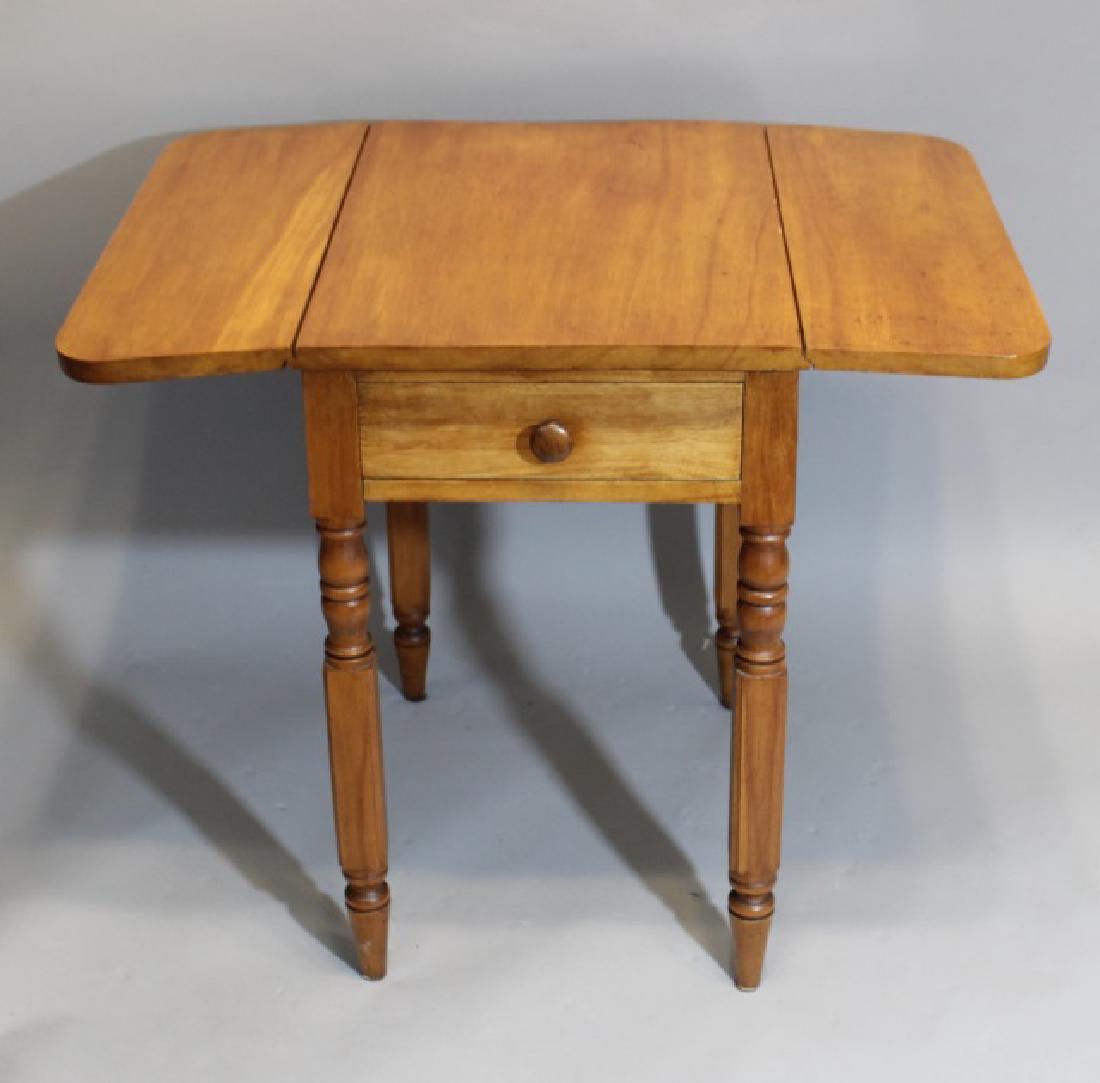 Antique Pembroke Drop Leaf Tea Table with 1 Drawer (1 of 6)