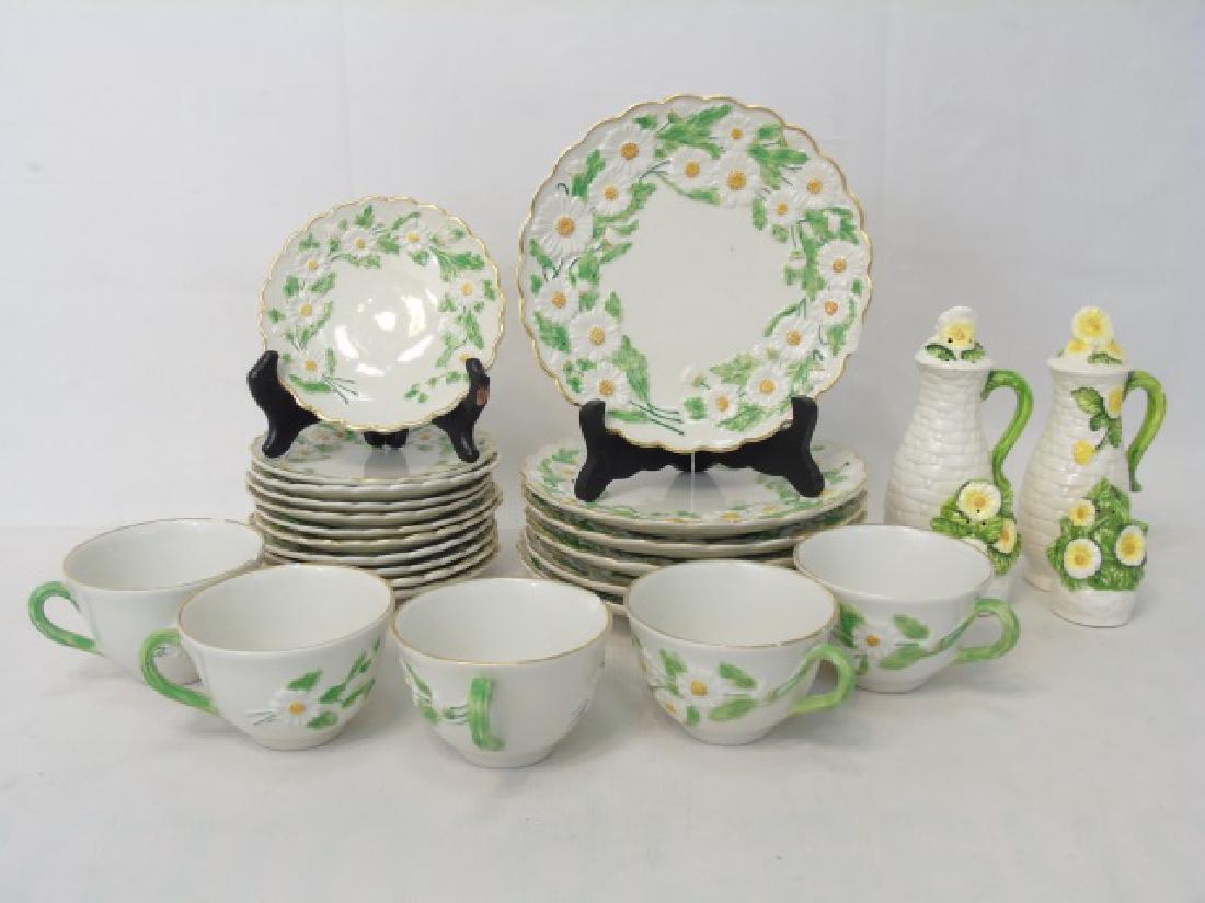 'Daisy" Italian Pottery Dinner Set w 26 pieces (1 of 5)