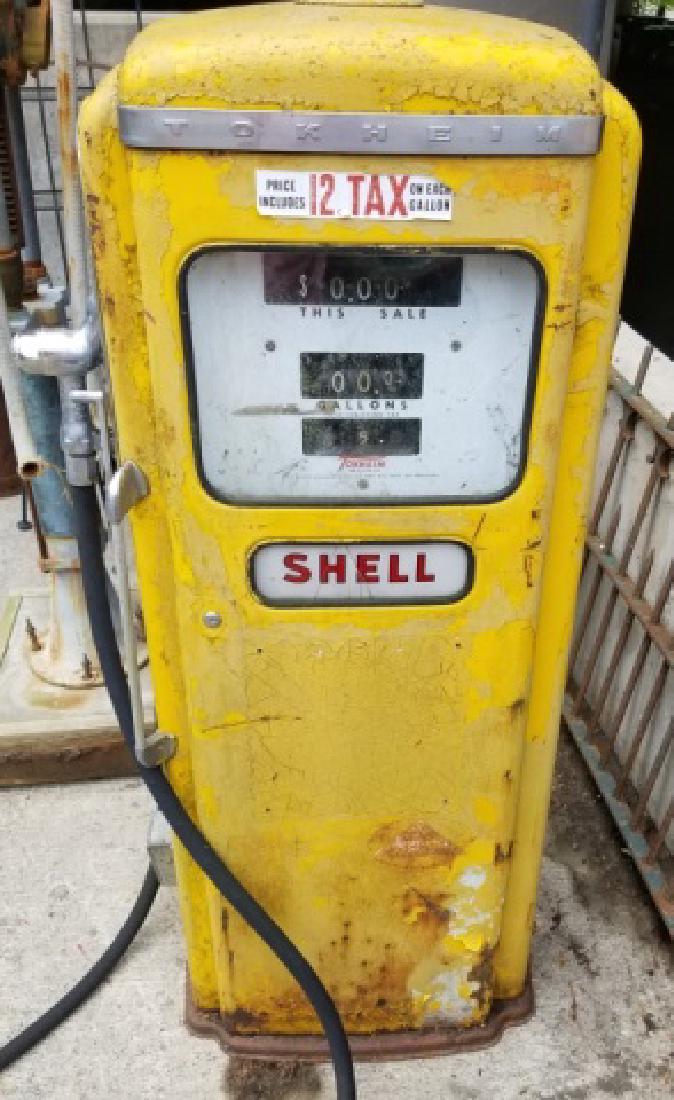 1950's Shell Oil Gasoline Pump w Hose & Nozzle (1 of 10)