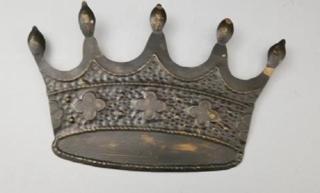 Painted Metal Architectural Plaque of Royal Crown: Painted Metal Architectural Plaque of Royal Crown. Measures 14 x 9 inches. Has hooks on back to hang.