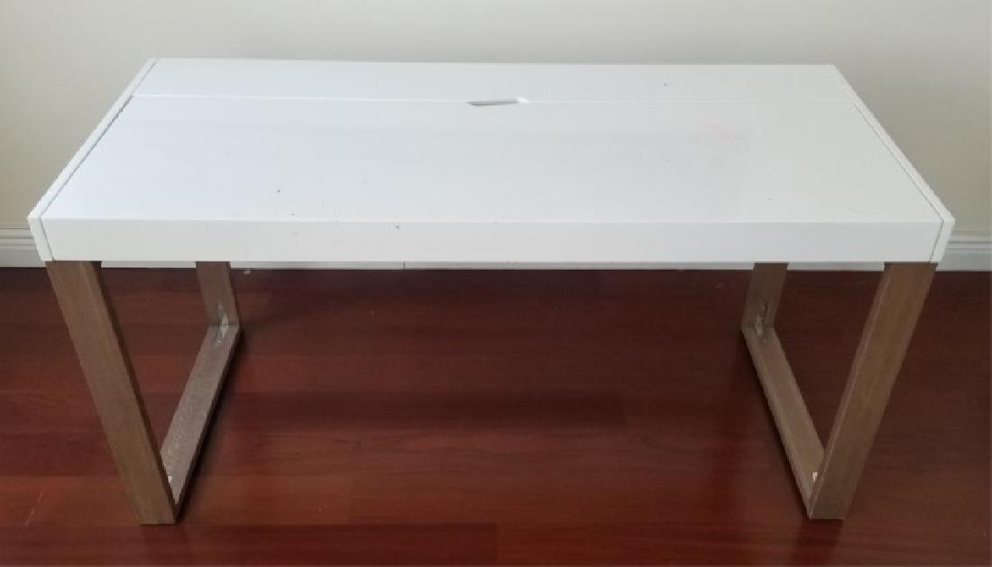 Contemporary Modern White High Gloss Top Desk: Contemporary Modern White High Gloss Top Desk. Large drawer for storage. Measures 29 x 57 x 24 inches. Property of an Upper East Side Townhouse.