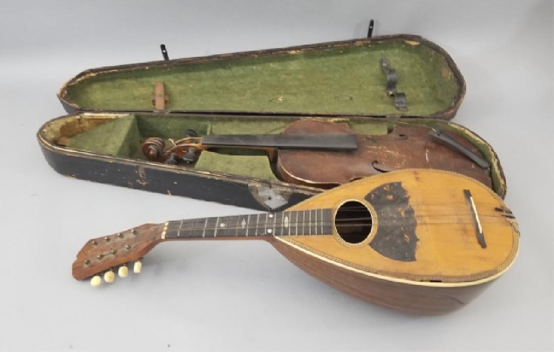 Antique Violin in Green-Lined Wood Case & Mandolin (1 of 8)