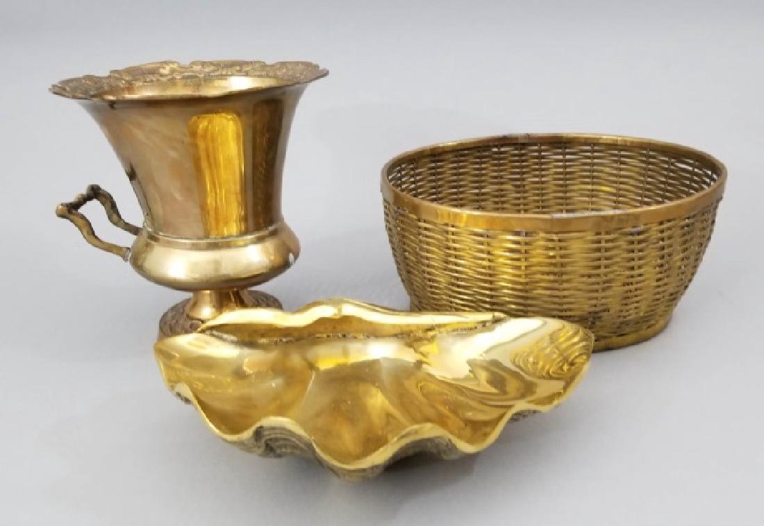 3 Vintage Brass Items Basket, Urn, & Clam Shell (1 of 10)