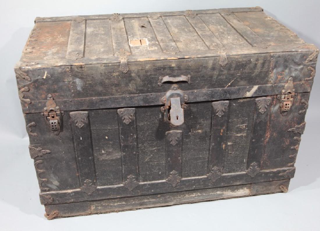 Antique Steamer Trunk Wood Construction Flat Top (1 of 5)