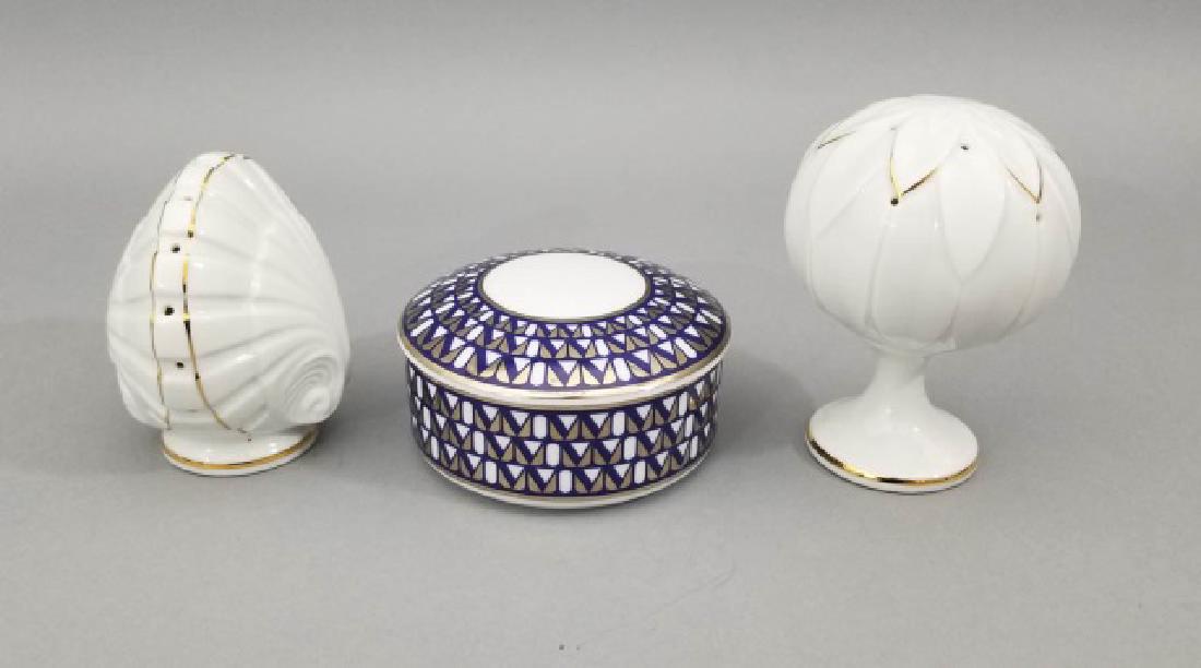 Tiffany & Co Porcelain Box w Two Potpourri Holders (1 of 10)