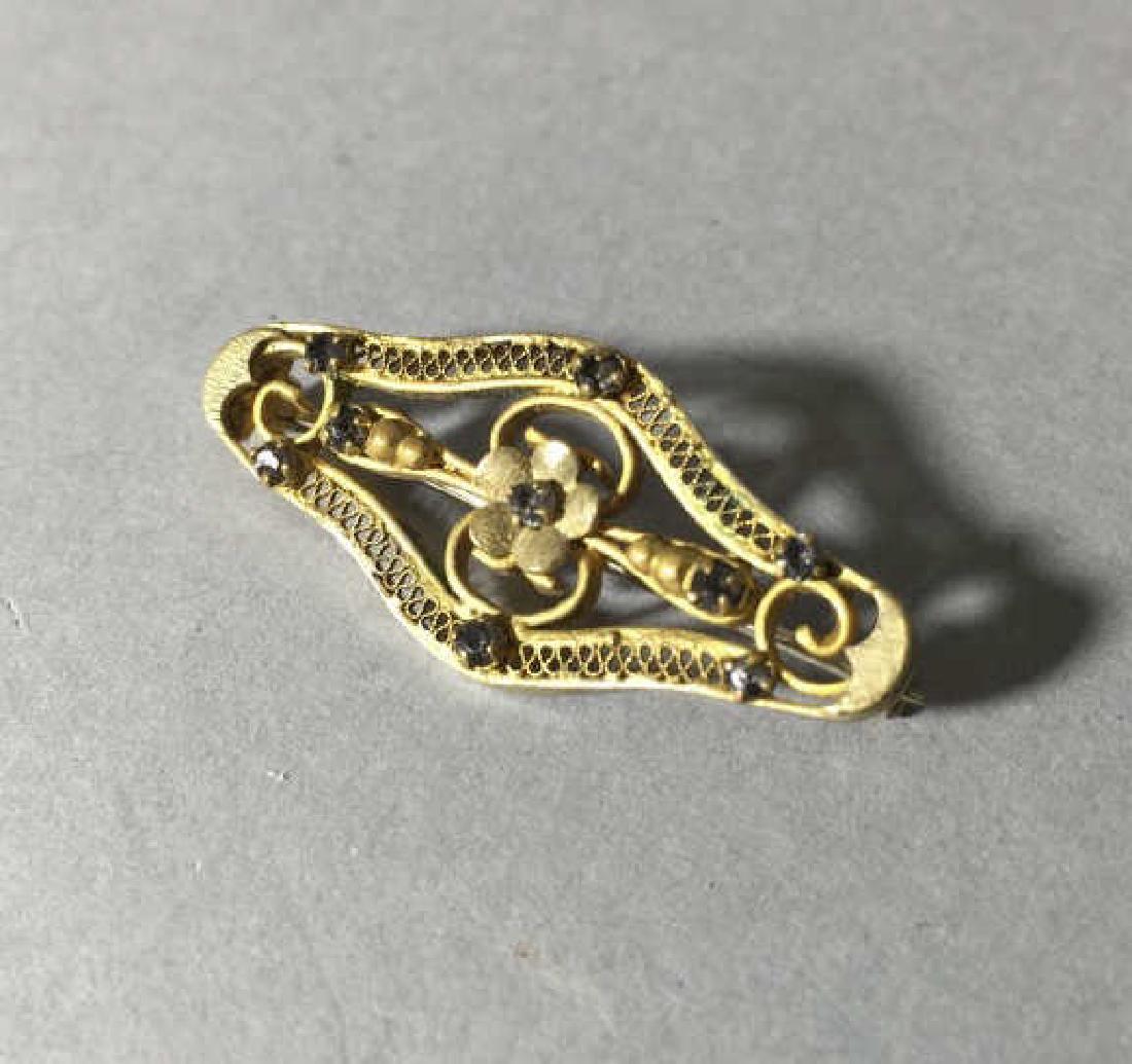 Antique 19th C Victorian Filigree Floral Brooch (1 of 4)