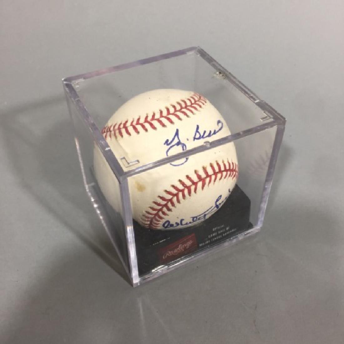 Double-Signed Baseball : Whitey Ford & Yogi Berra: Double-Signed Baseball : Whitey Ford & Yogi Berra; in cube casing.