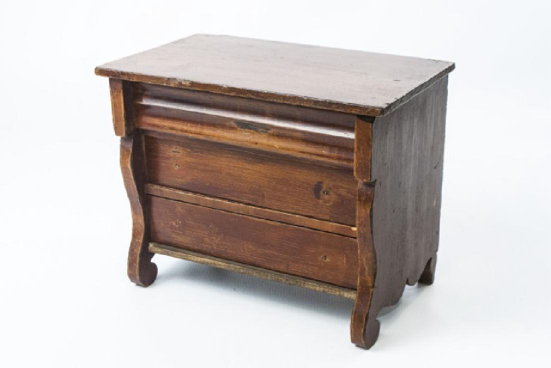 Antique 19th C Doll Size Miniature Chest of Drawer (1 of 3)