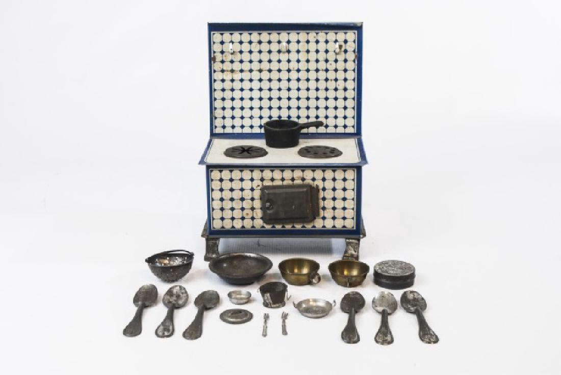 Antique German Doll / Dollhouse Stove & Miniatures (1 of 4)