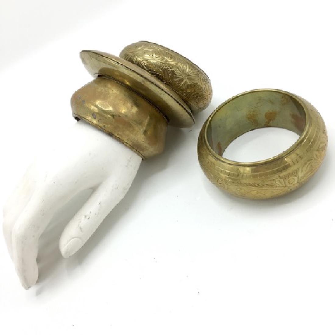 Costume Jewelry Four Vintage Brass Bangle Bracelet (1 of 3)