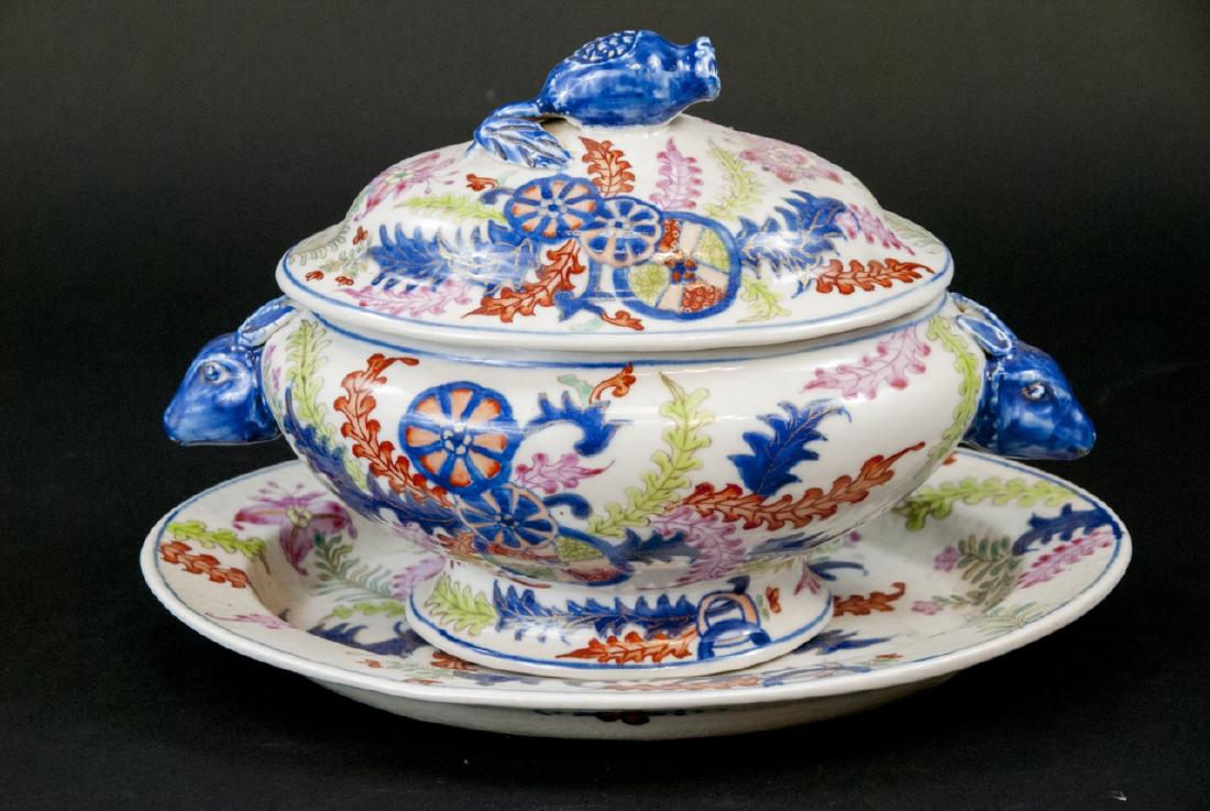 Chinese Hand Painted Tobacco Leaf Tureen & Platter (1 of 8)