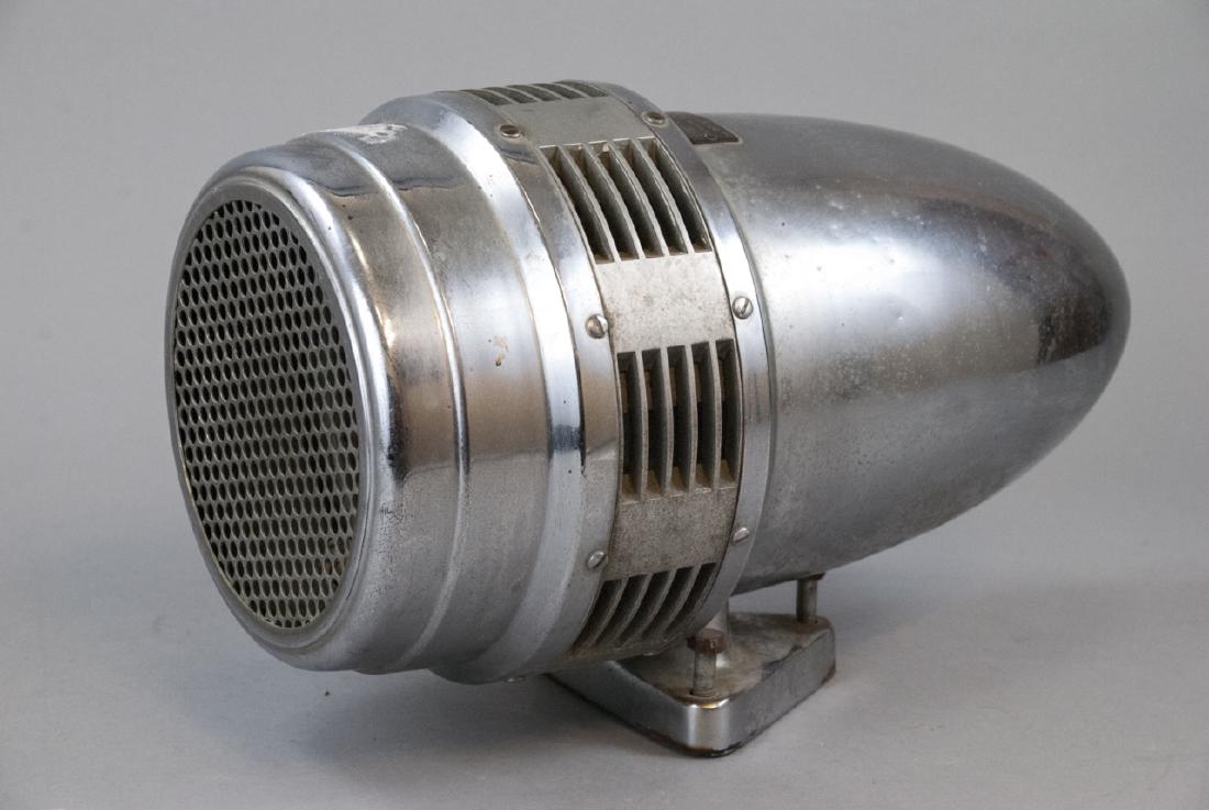 Vintage Free Rolling Fire Engine Siren (1 of 4)