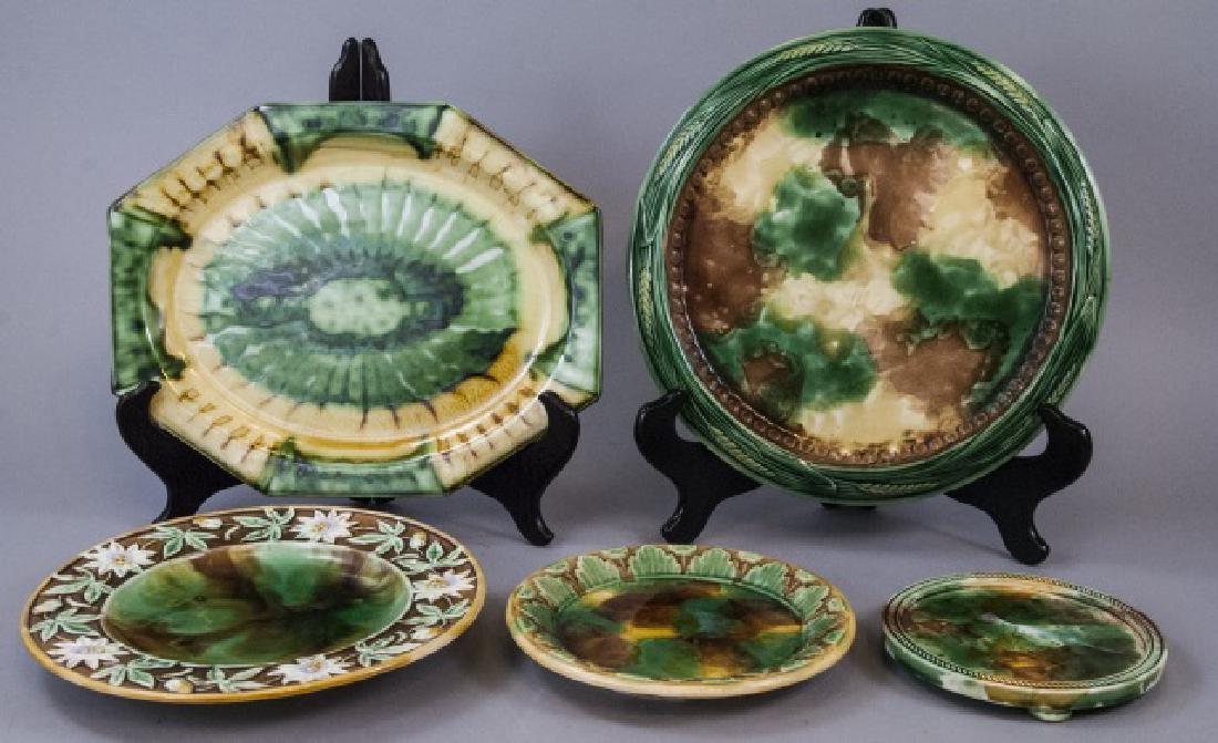 Assorted Spongeware Majolica Plates & Dishes (1 of 8)