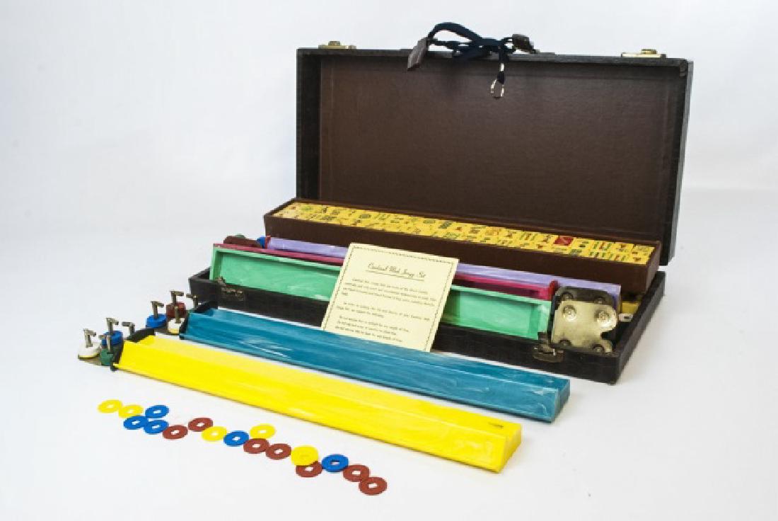 Vintage Mahjong Game Set in Fitted Case (1 of 13)