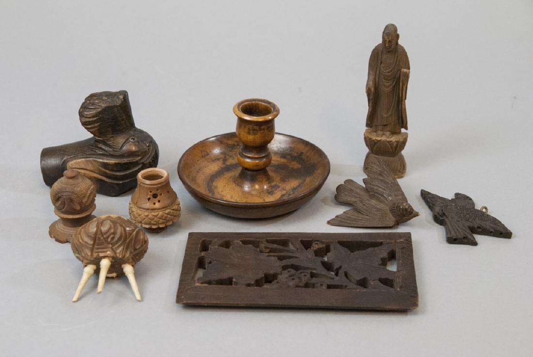 Collection Antique & Carved Carved Wood Articles: Collection Antique & Carved Carved Wood Articles. Including black forest, Chinese, sewing items, etc.