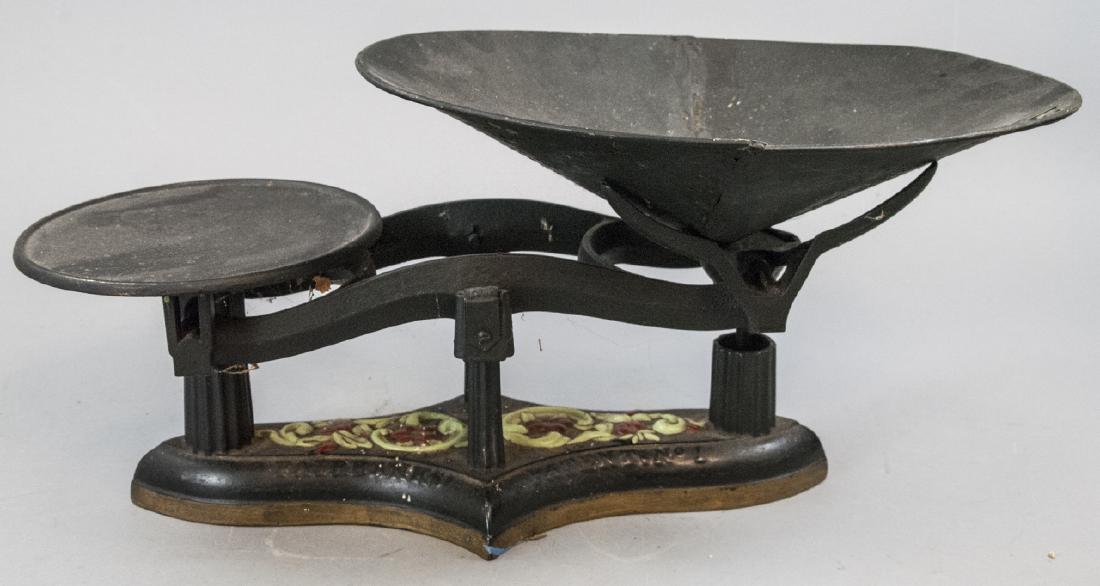 Antique Cast Iron Balance Kitchen Scale (1 of 6)