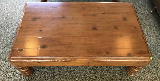 Milling Road By Baker Knotty Pine Coffee Table