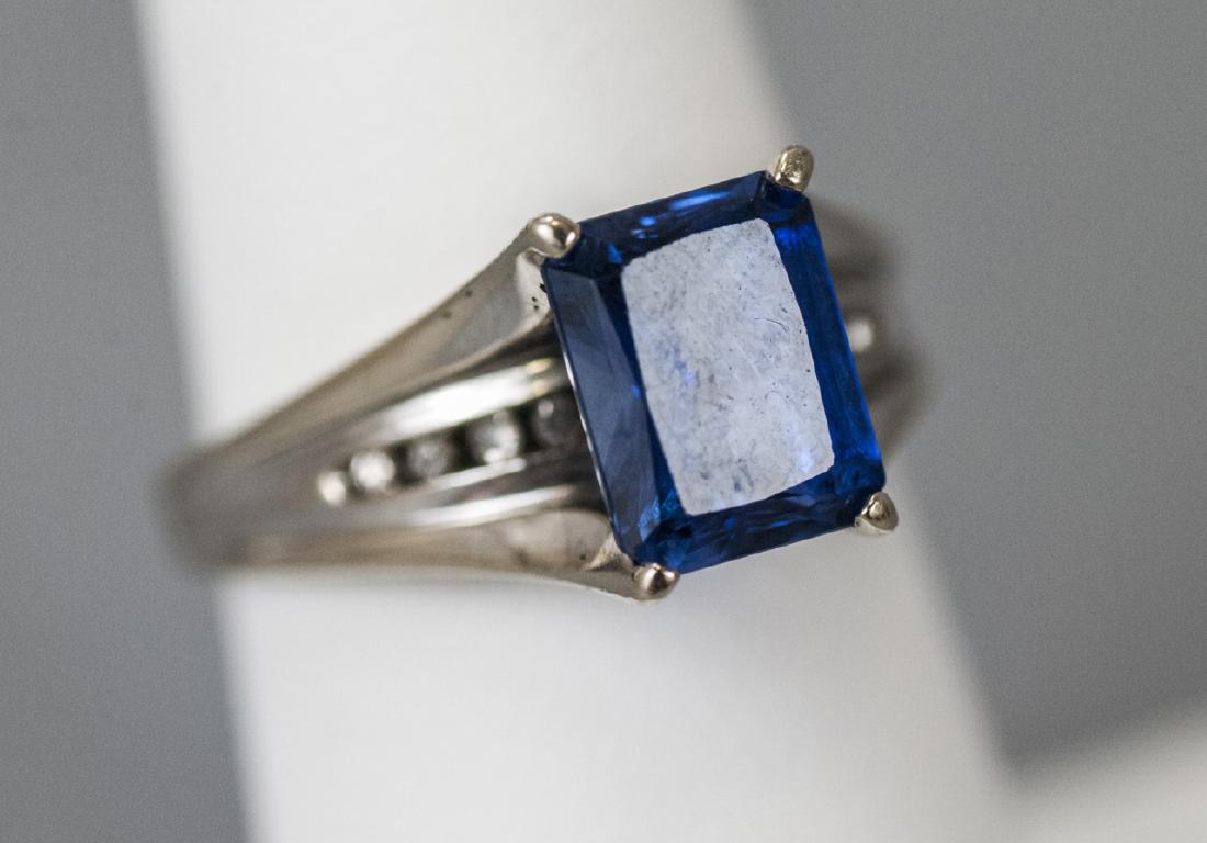 Retro Design White Gold Sapphire & Diamond Ring (1 of 10)