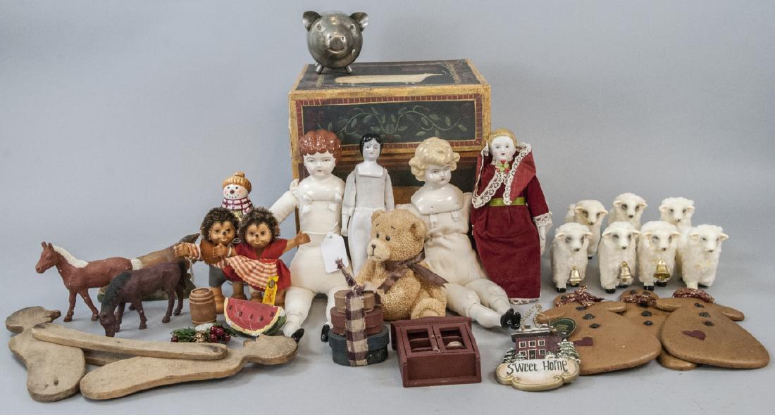 Assorted Children's Toys & Christmas Decorations (1 of 9)