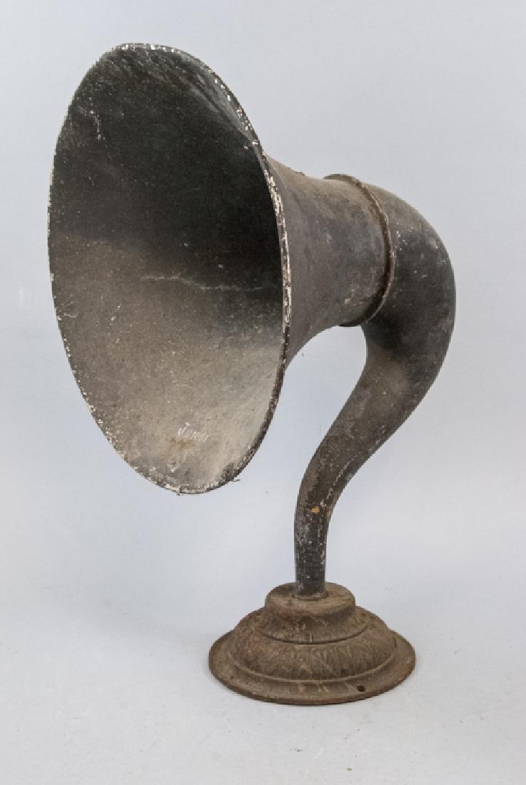 Antique Tower Gramophone / Phonograph Horn (1 of 5)