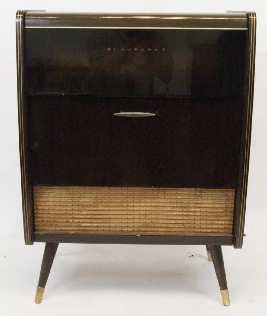 Mid Century / Retro Style Blaupunkt Radio (1 of 9)