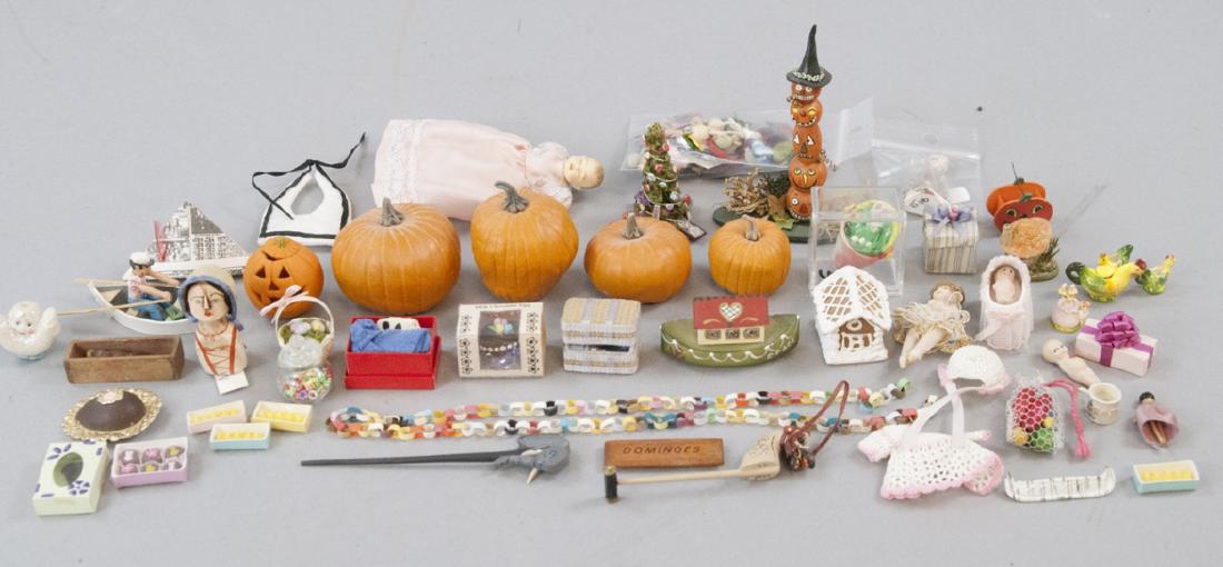 Dollhouse Miniature Artisan & Commercial Holiday (1 of 6)