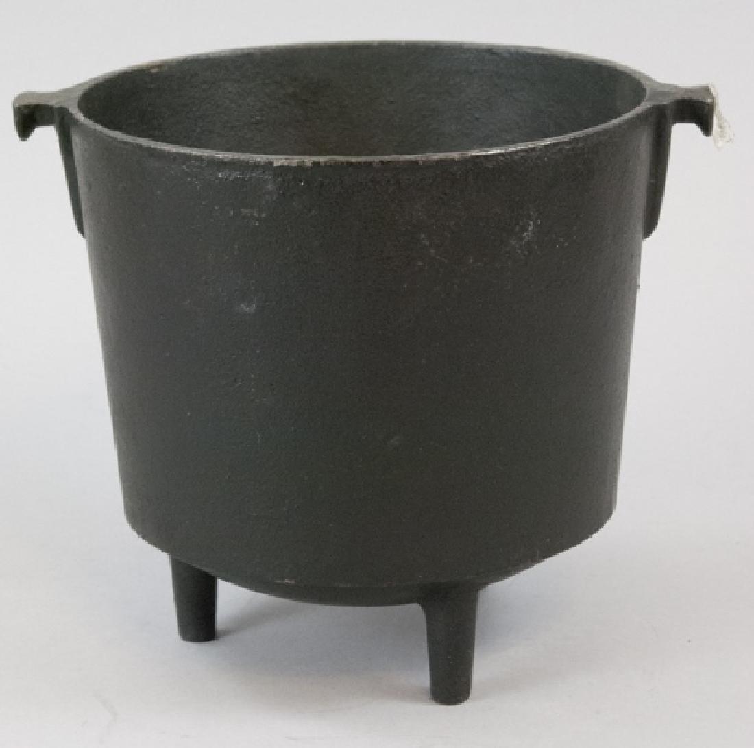 Vintage Cast Iron Taiwanese Potjie Style Pot: Vintage Cast Iron Taiwanese Potjie Style Pot. Stamped on bottom Taiwan. 8 inches x 8 inches.
