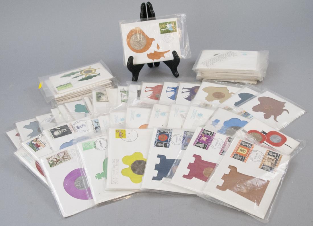 Large Collection Vintage Foreign Currency / Stamps (1 of 8)