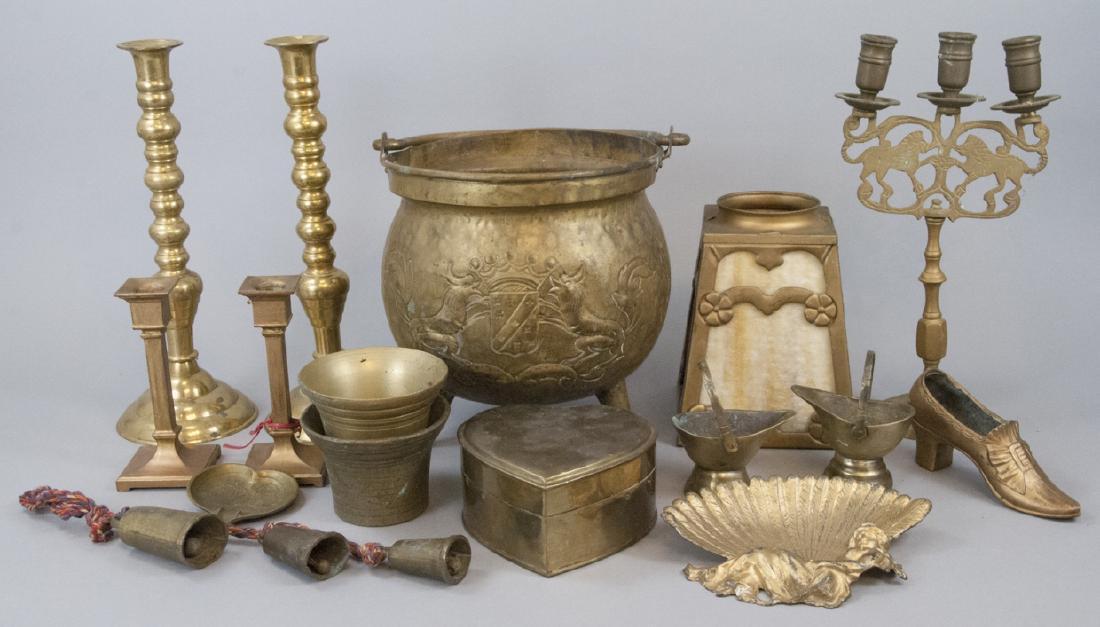 Lot Vintage & Antique Brass Decorative Items (1 of 4)