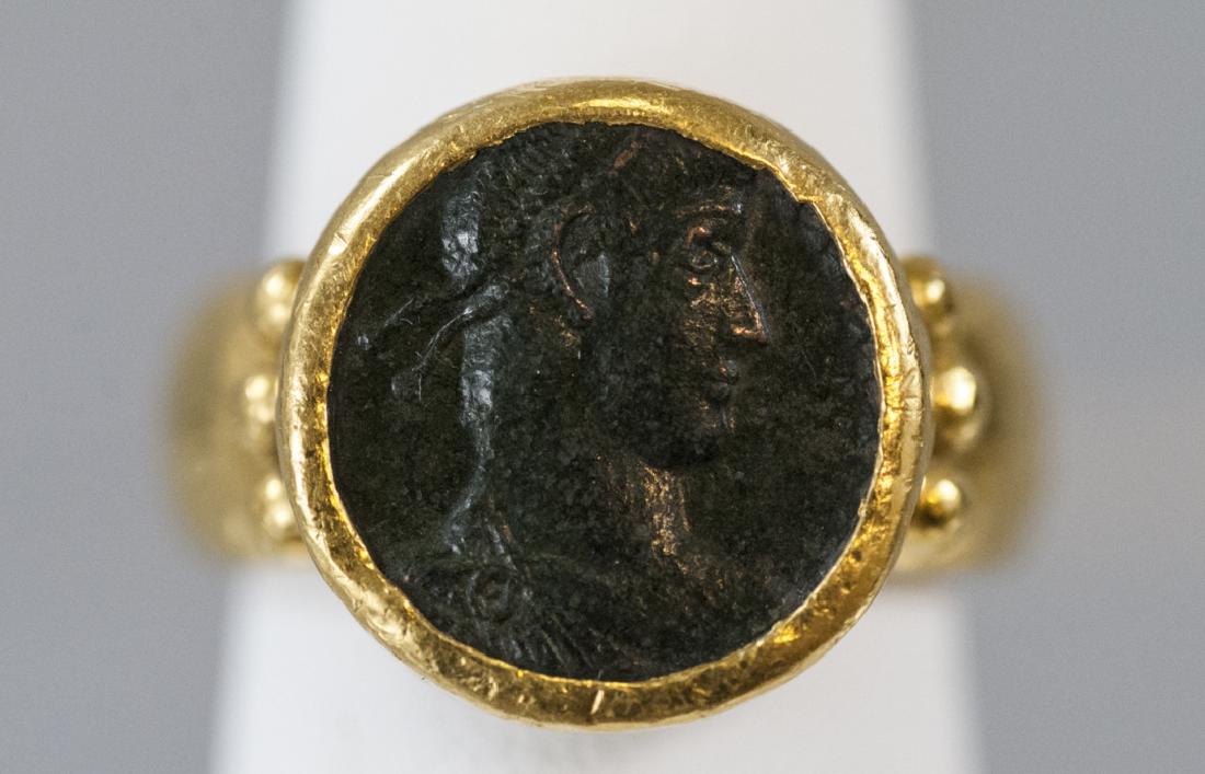 Estate Hand Hammered 22kt Yellow Gold Coin Ring (1 of 6)