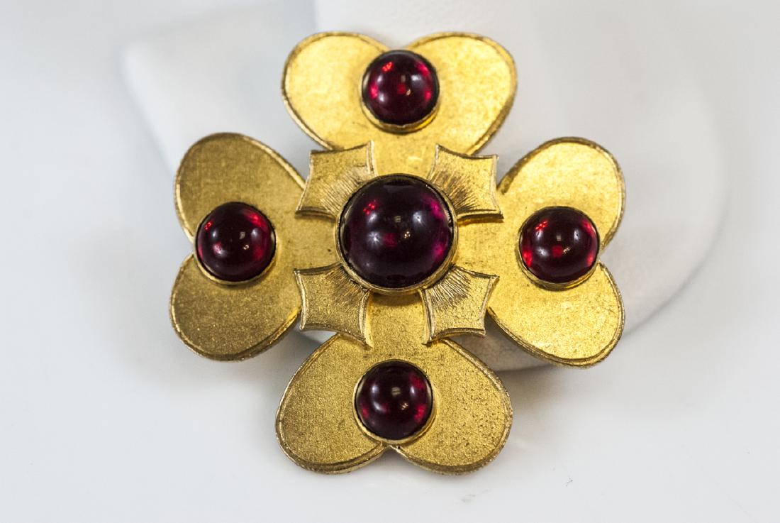 Antique 19th C Gilt Metal Garnet Paste Brooch Pin (1 of 5)