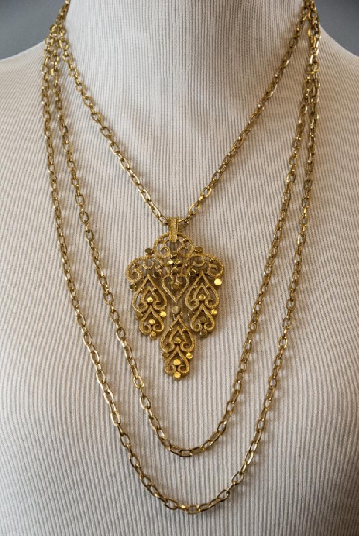 Vintage Trifari Gilt Metal Costume Necklace (1 of 6)