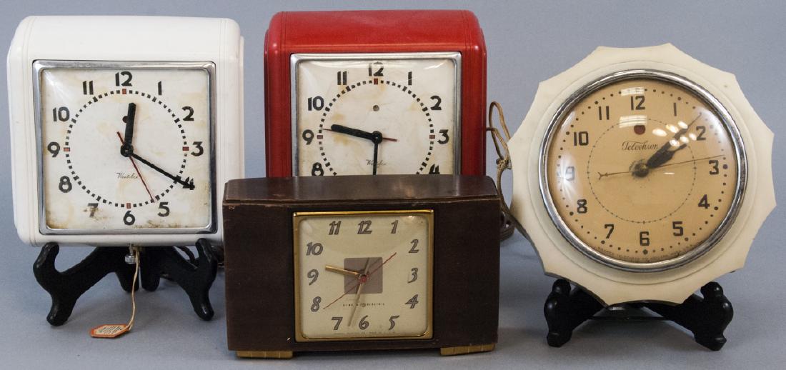 Lot Of Four Vintage Table & Wall Clocks (1 of 5)
