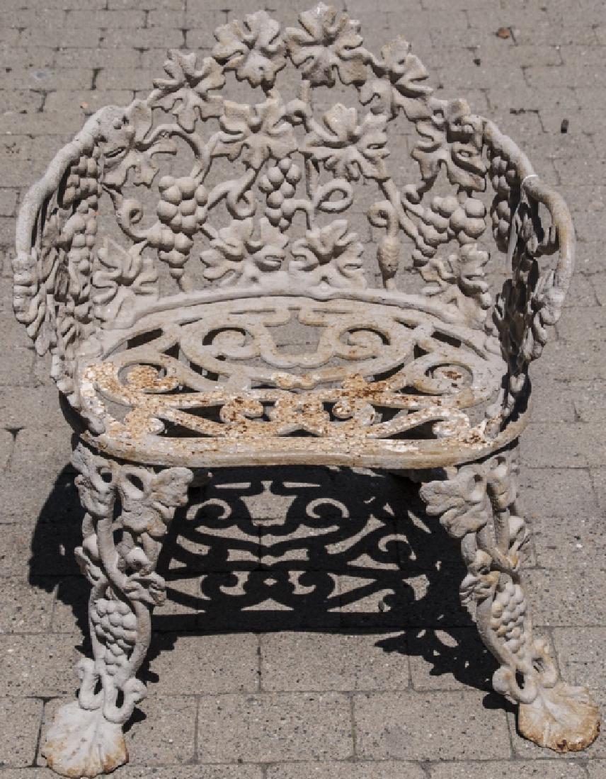 Antique Iron Garden Bench (1 of 6)