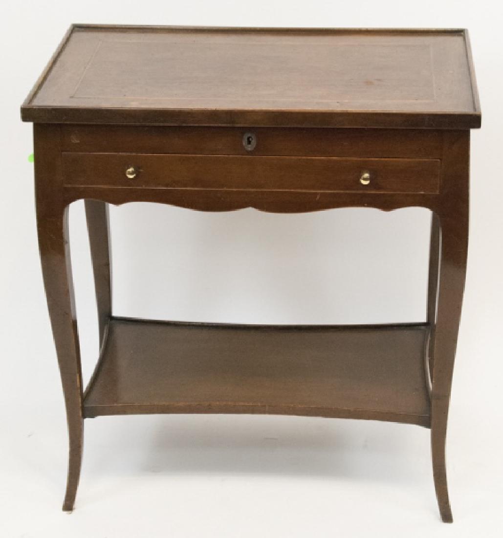 Traditional Style End Table / Vanity Table (1 of 4)