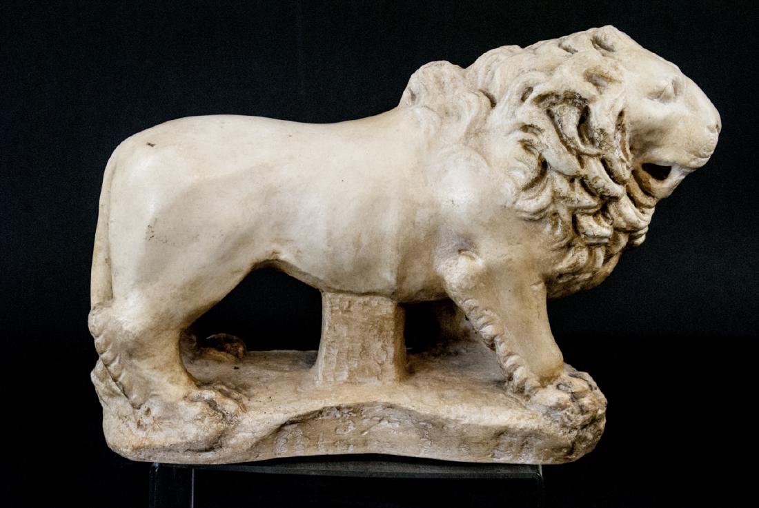 Vintage Cast Stone Lion Form Doorstop / Statue (1 of 5)