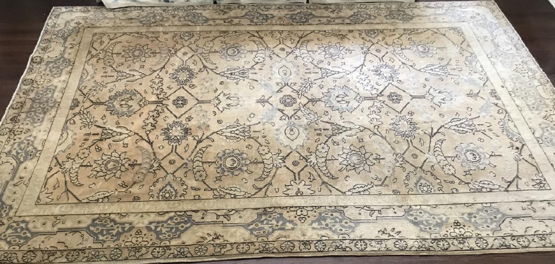 Oriental / Persian Knotted Wool Carpet / Rug (1 of 4)