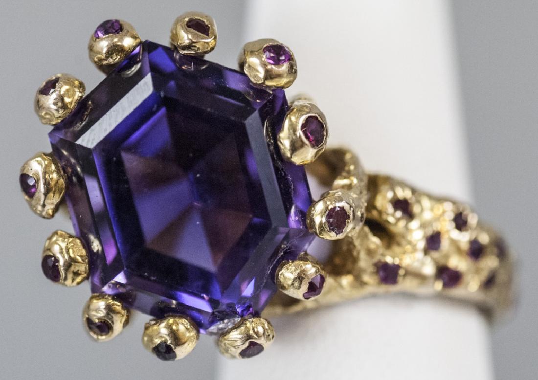 Impressive Estate 18kt Yellow Gold Amethyst Ring (1 of 6)