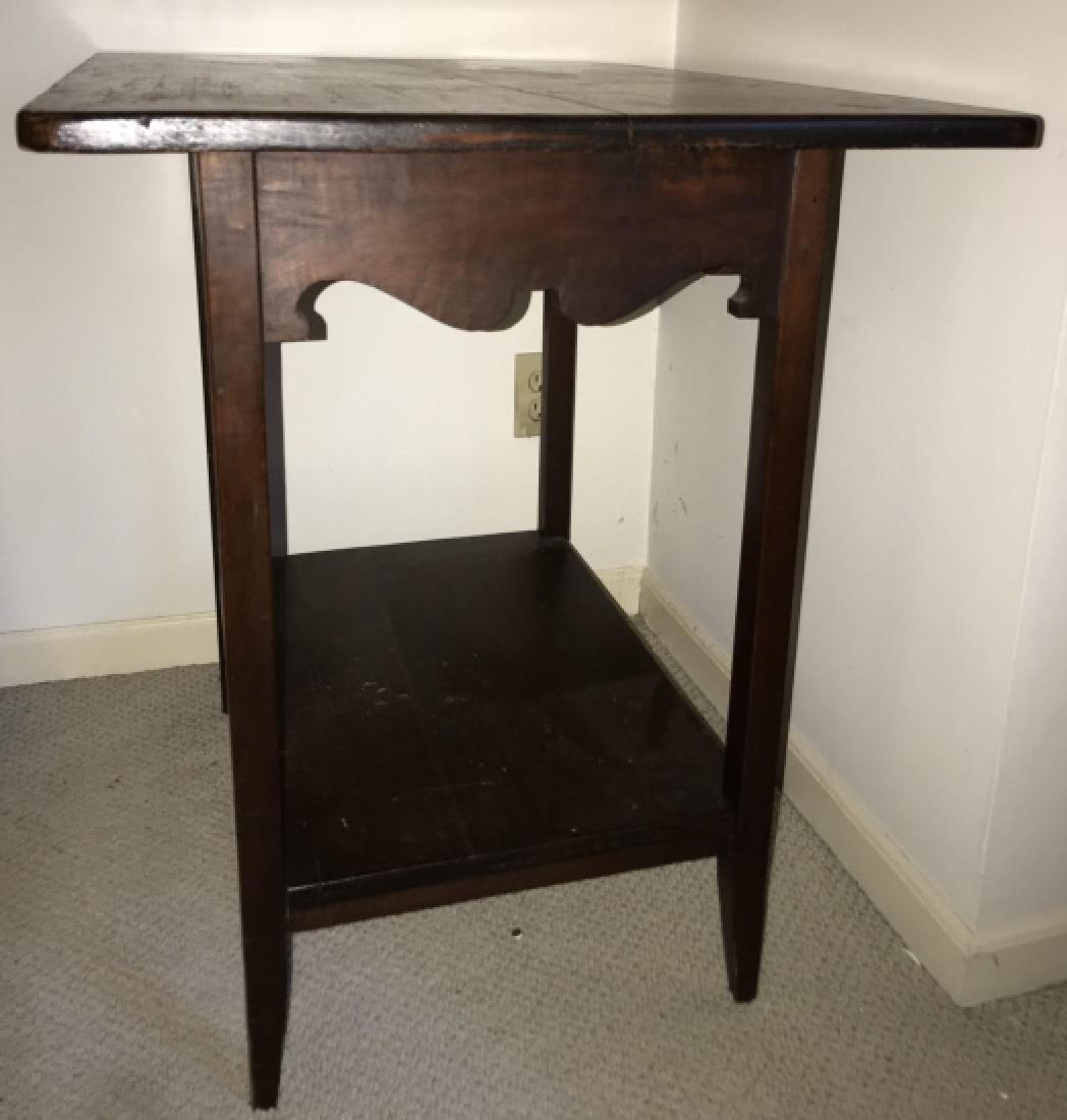 Antique English Country Style End Table w Drawer (1 of 3)