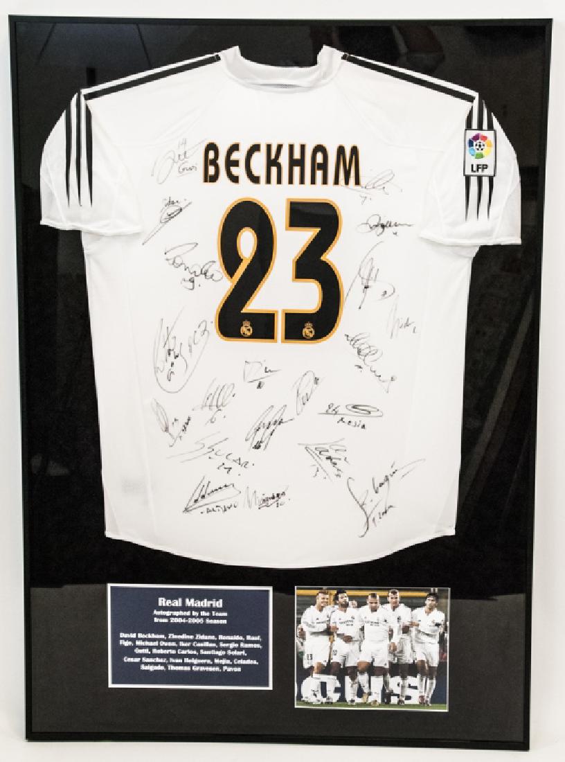 Framed Real Madrid Autographed 2004/2005 Jersey (1 of 14)