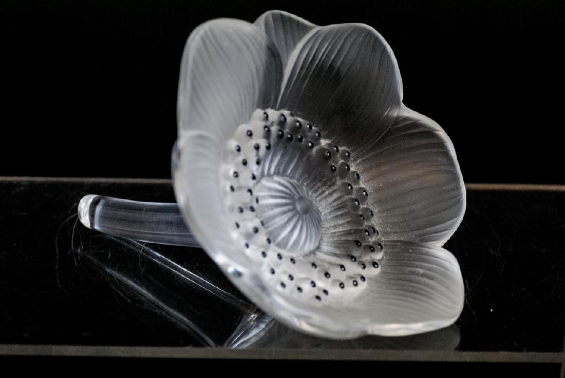 Lalique Anemone Crystal Flower Paperweight (1 of 5)