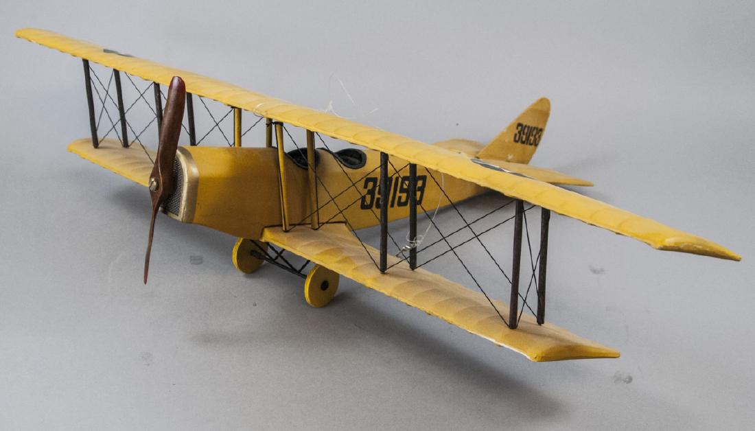 Vintage Model / Prop Airplane (1 of 4)