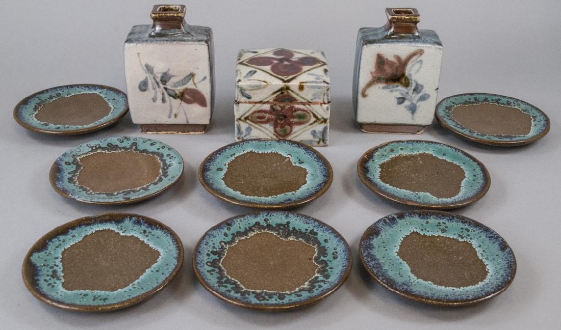 Japanese Kyushu Decorative Mid C Pottery Pieces (1 of 9)