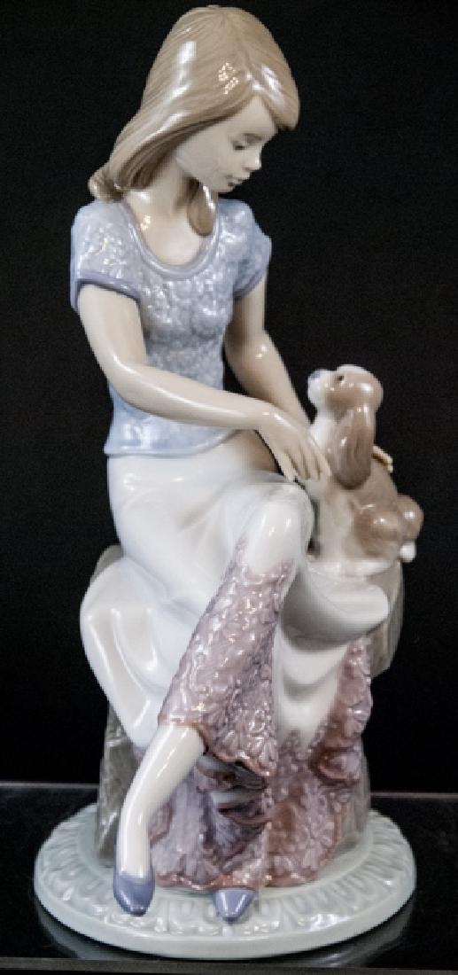 Lladro Picture Perfect Porcelain Figurine No. 7612 (1 of 10)