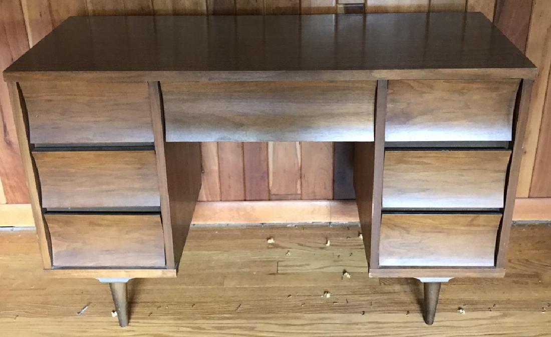Mid Century Modern Desk w Drawers (1 of 3)