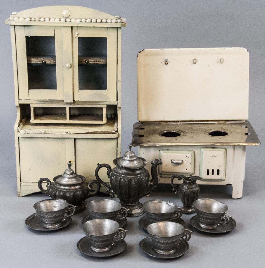 Antique Dollhouse Miniature Kitchen Stove & Hutch (1 of 8)